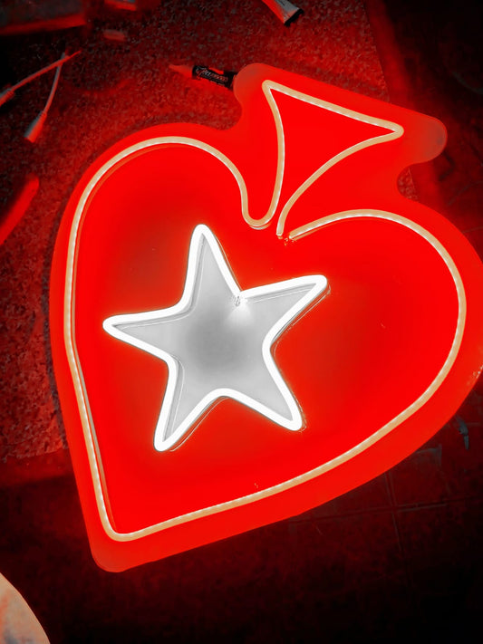 CORAZÓN DE ESPADAS POKER